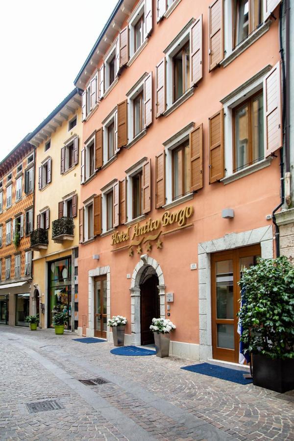Hotel Antico Borgo Riva del Garda Extérieur photo