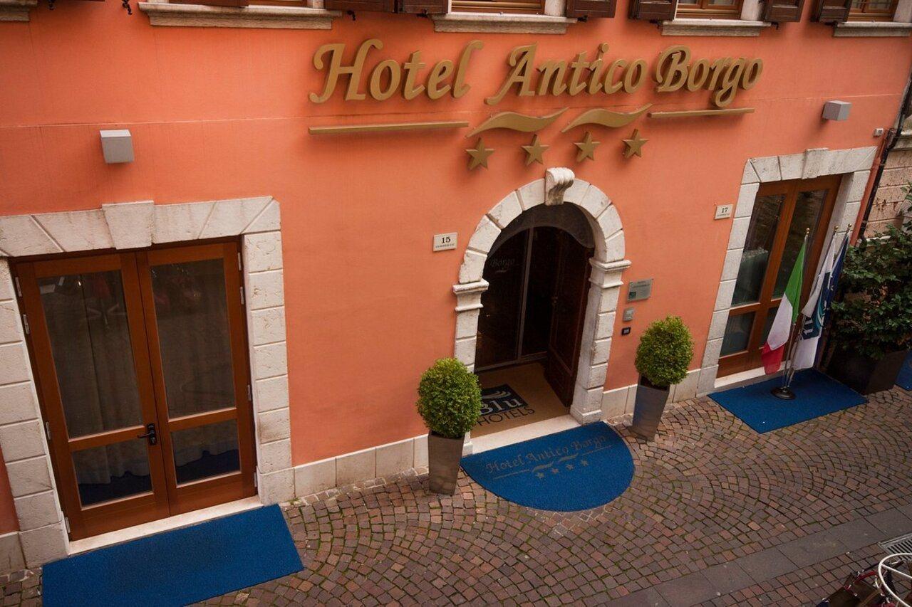 Hotel Antico Borgo Riva del Garda Extérieur photo