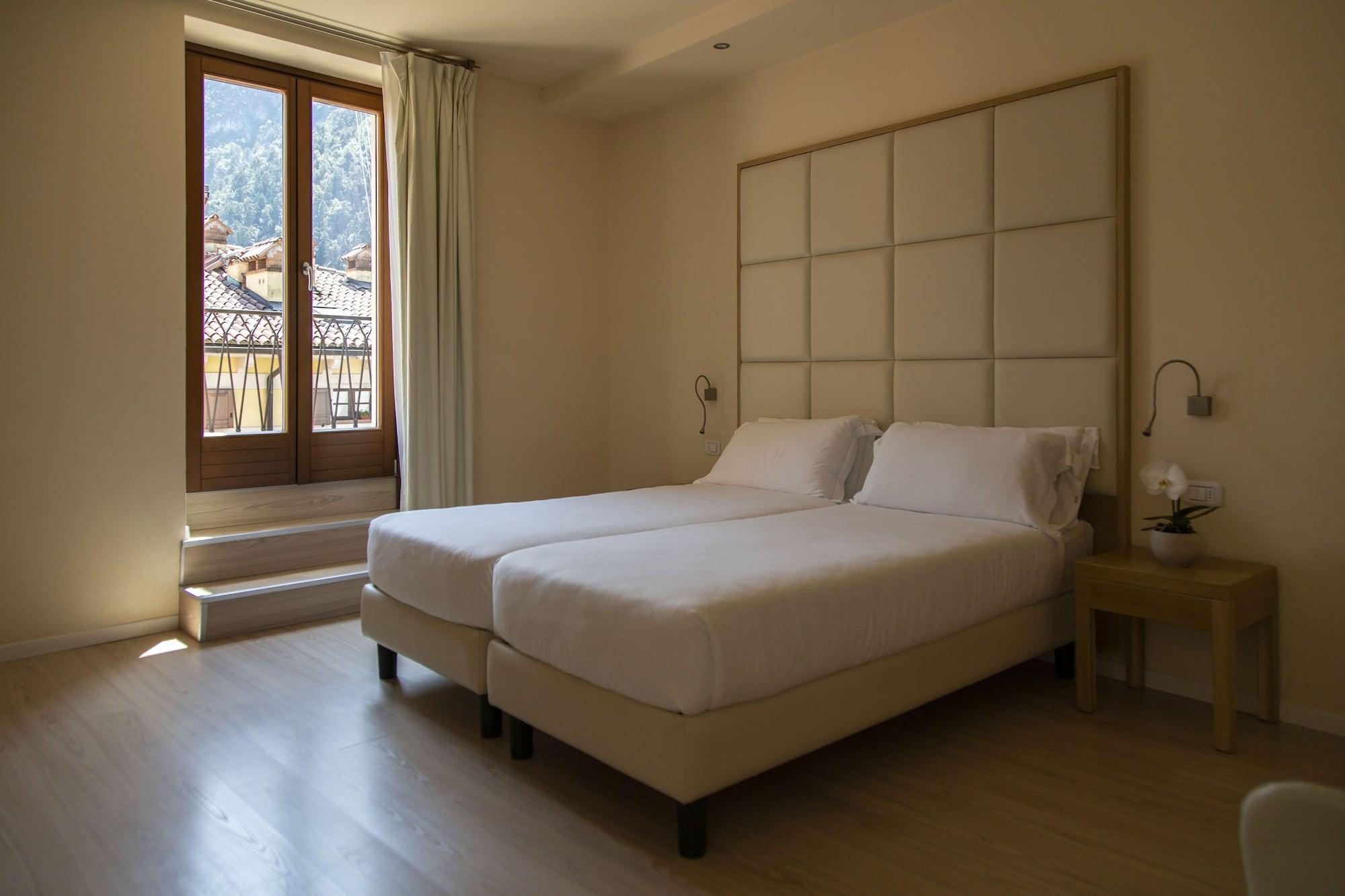 Hotel Antico Borgo Riva del Garda Extérieur photo