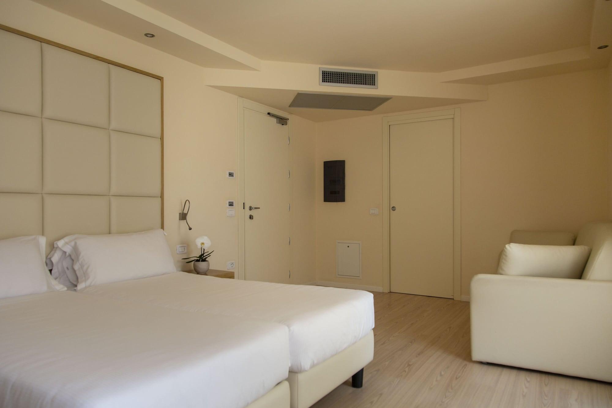 Hotel Antico Borgo Riva del Garda Extérieur photo