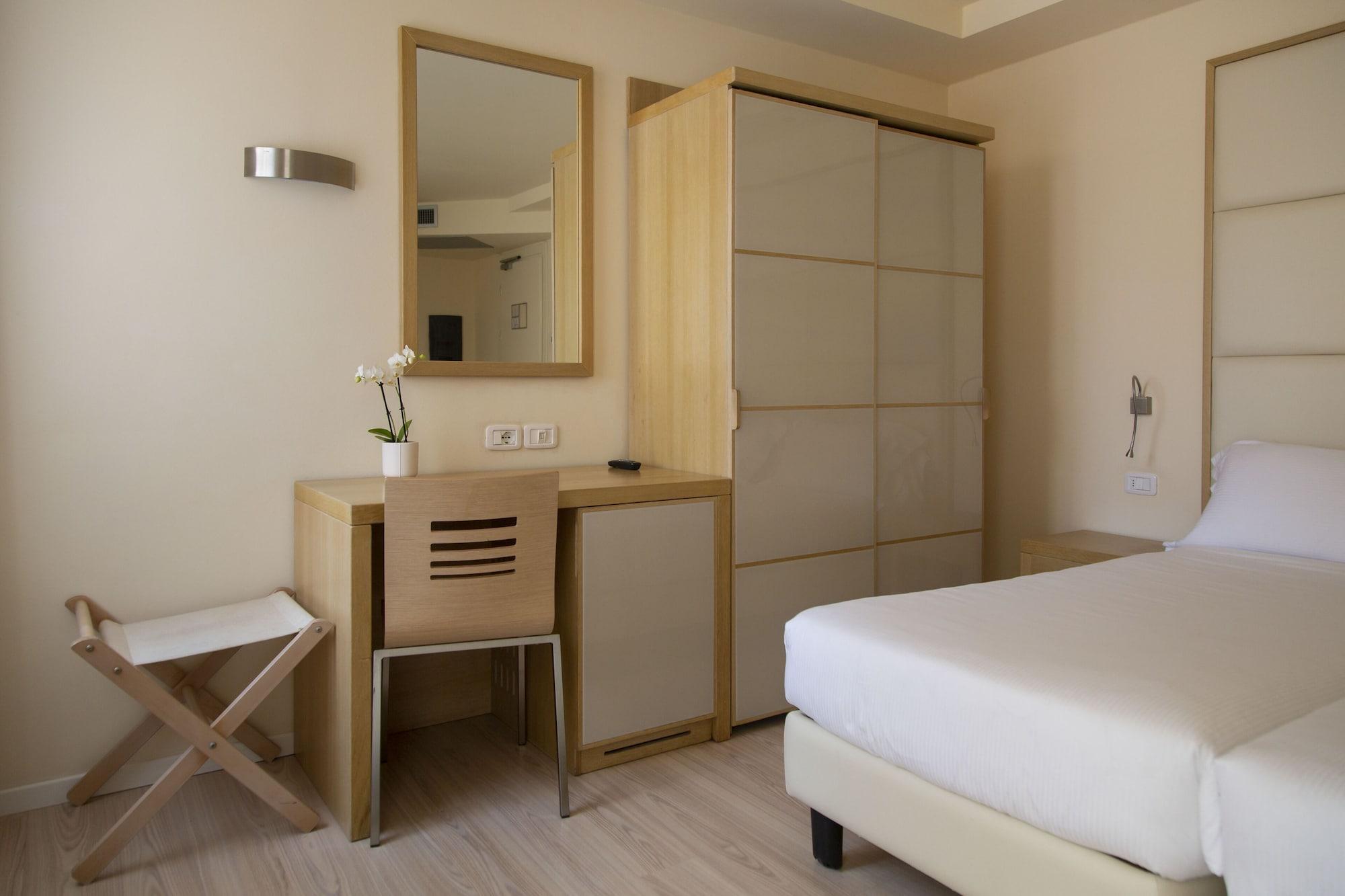 Hotel Antico Borgo Riva del Garda Extérieur photo