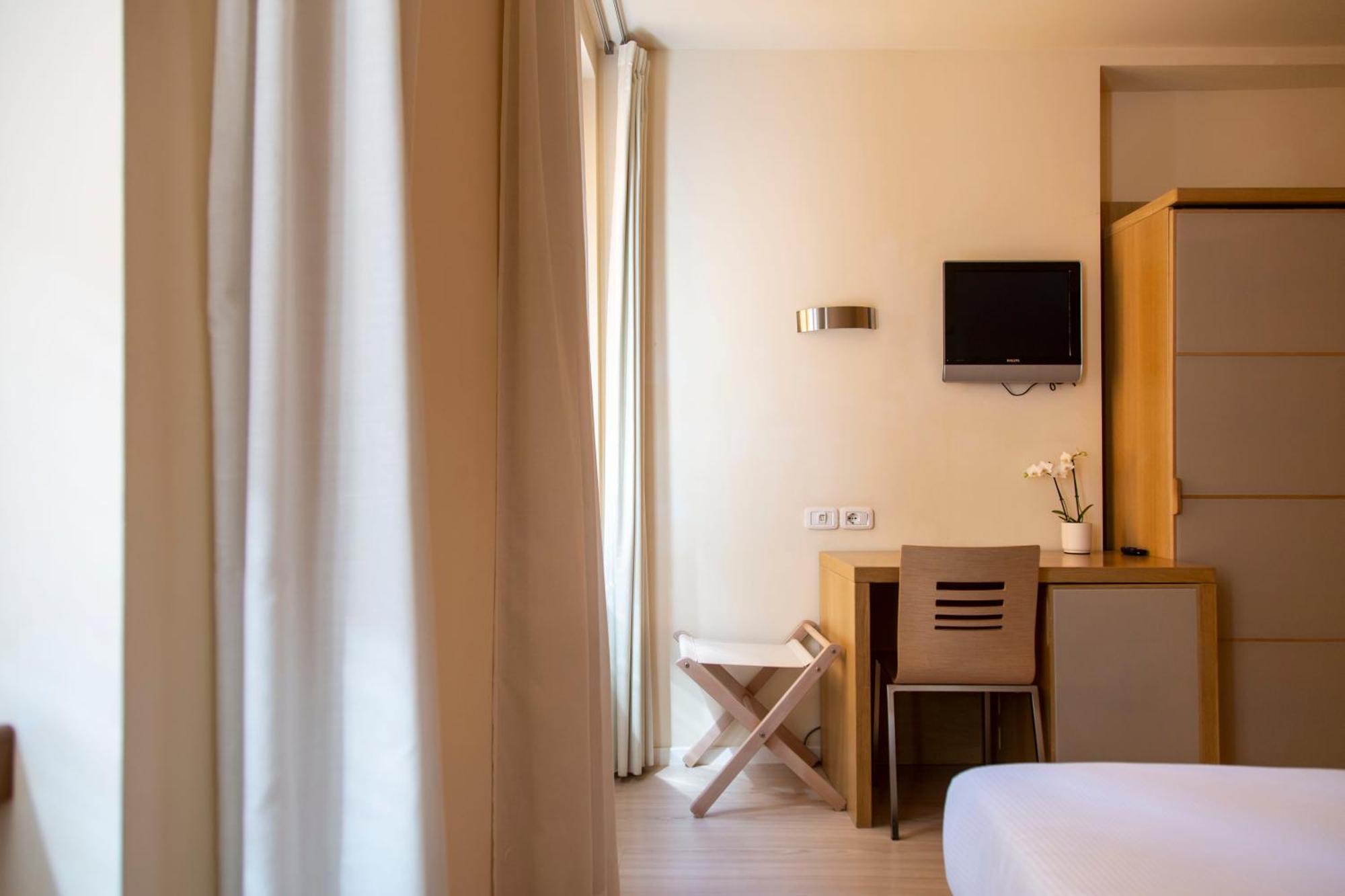 Hotel Antico Borgo Riva del Garda Chambre photo