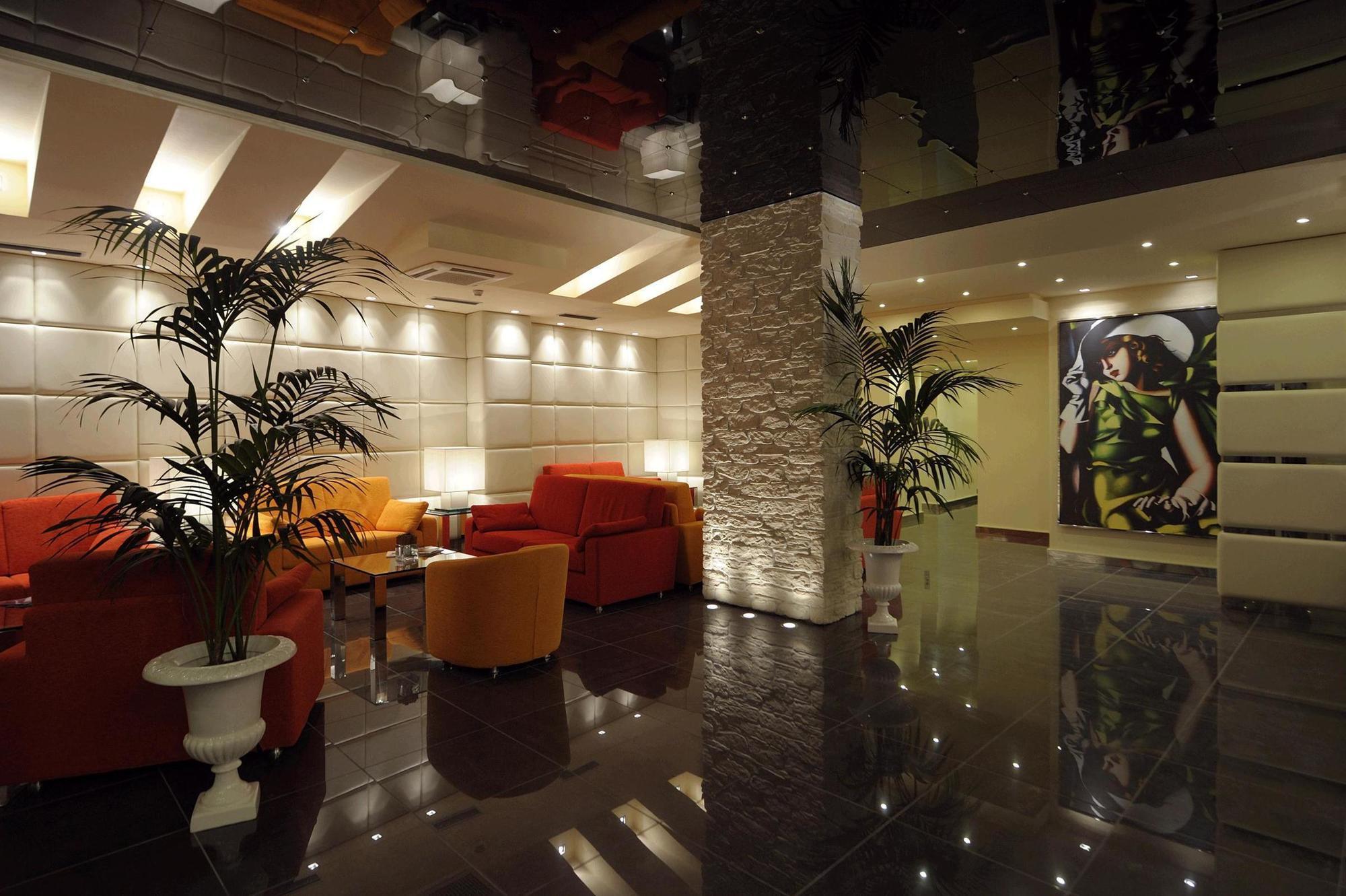 Hotel Antico Borgo Riva del Garda Extérieur photo